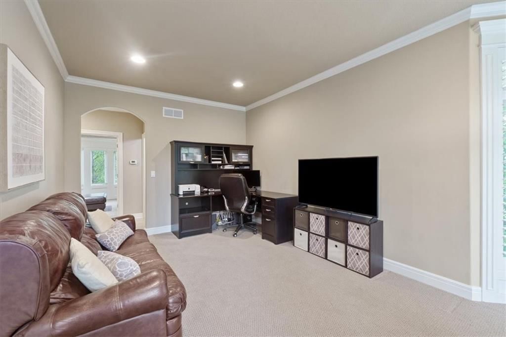 289 NW Rockwood Court — photo 32