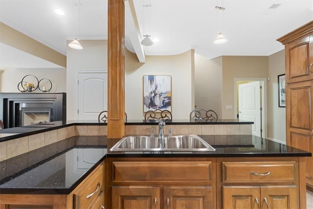 289 NW Rockwood Court — photo 58
