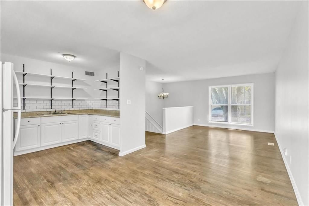 8802 E 92nd Street — photo 9