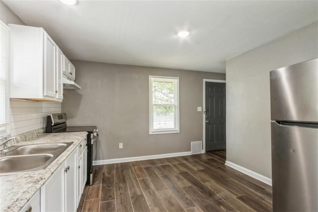 7005 Askew Avenue — photo 8