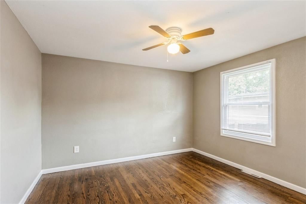7005 Askew Avenue — photo 10