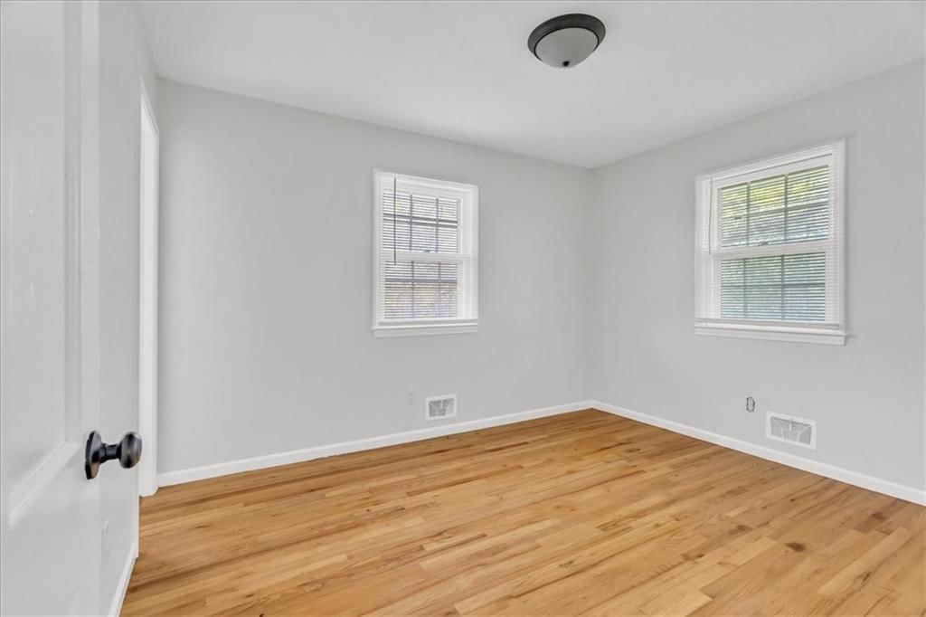 Photo 16 of 28 - 15398 E 45TH Place