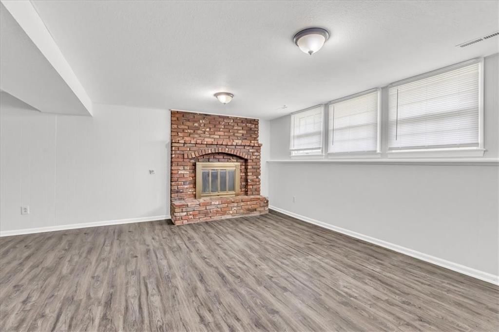 Photo 22 of 28 - 15398 E 45TH Place