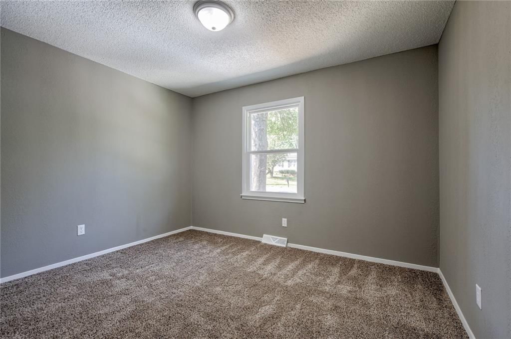 3327 N 55 Street — photo 14