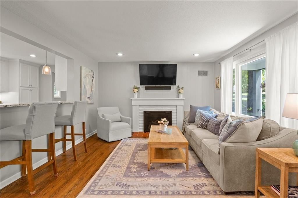 5400 W 65th Terrace — photo 9