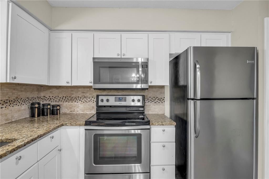 2517 NW Kingsridge Drive — photo 9