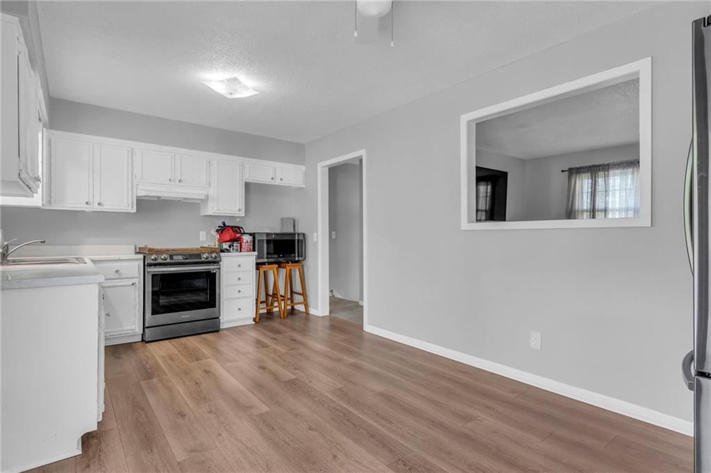 356 W 3rd Terrace — photo 6