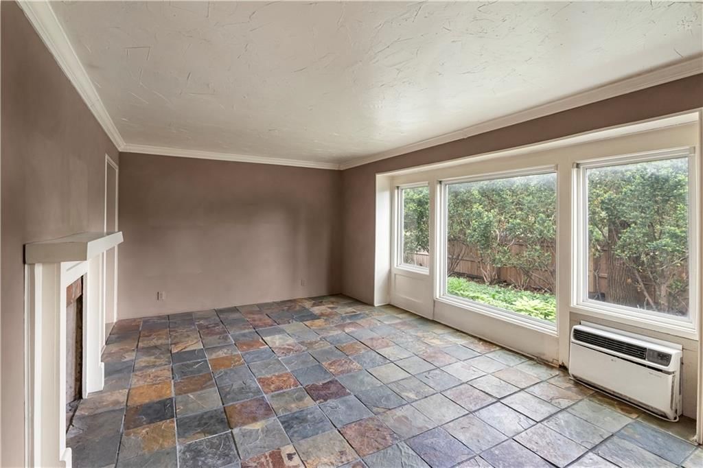 7345 Mercier Street — photo 6