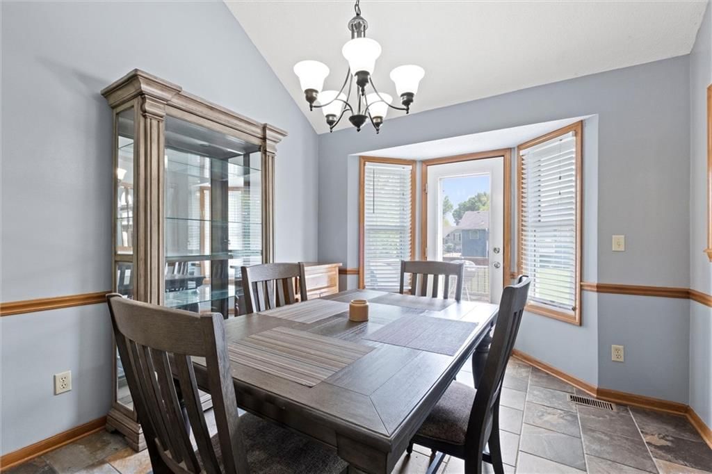 619 NE Bryant Drive — photo 15