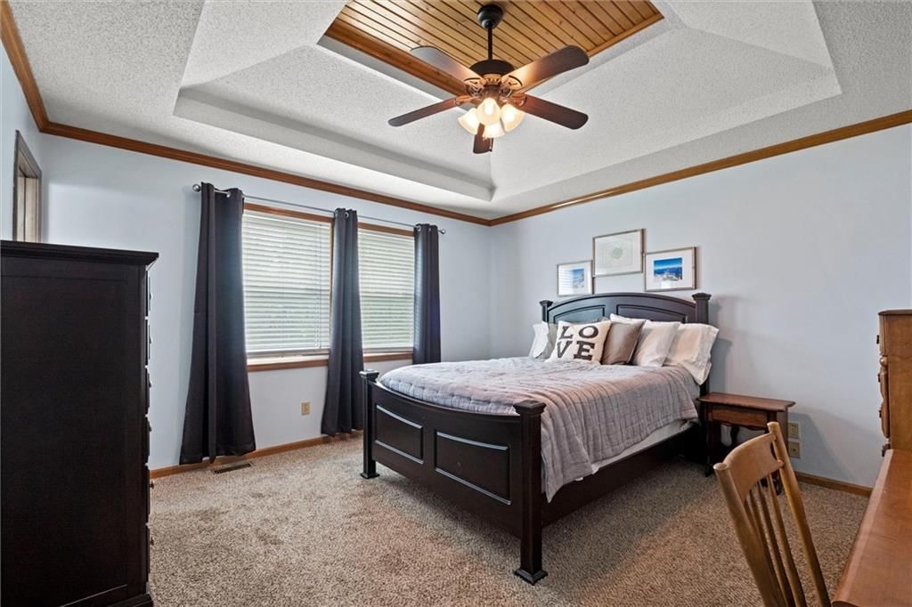 619 NE Bryant Drive — photo 16