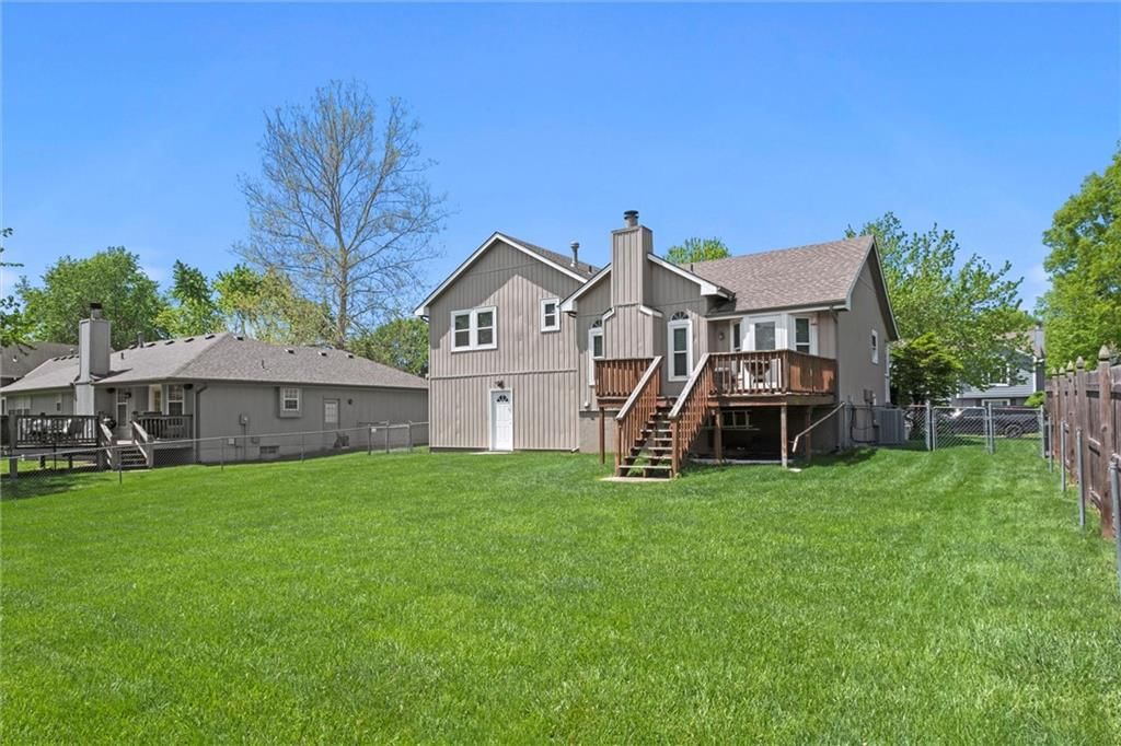 619 NE Bryant Drive — photo 29