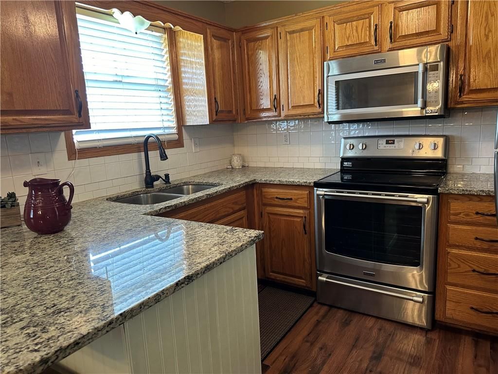 117 SW Cross Creek Drive — photo 8