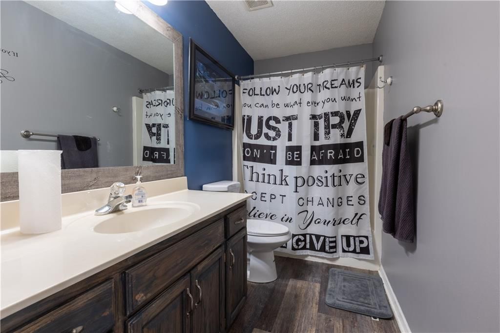 204 NW Cody Drive — photo 14