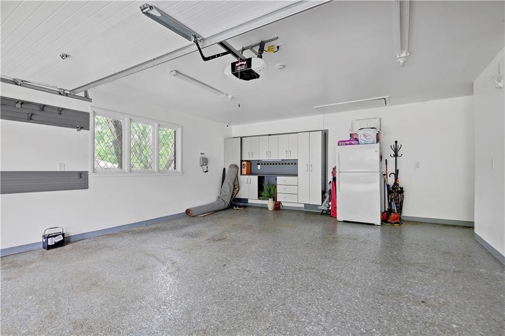 Photo 40 of 49 - 2802 W 66th Terrace