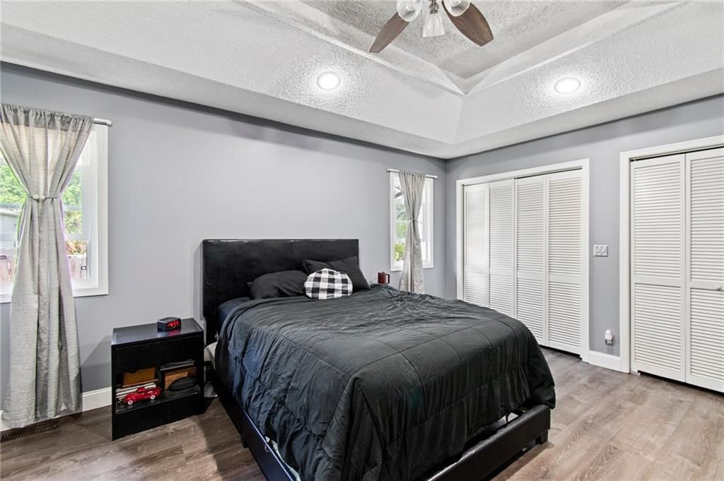 135 E Longfellow Street — photo 13