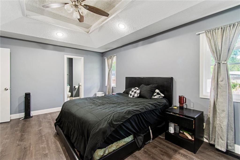135 E Longfellow Street — photo 14