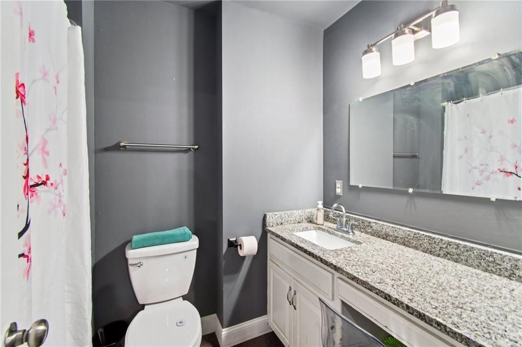 135 E Longfellow Street — photo 16