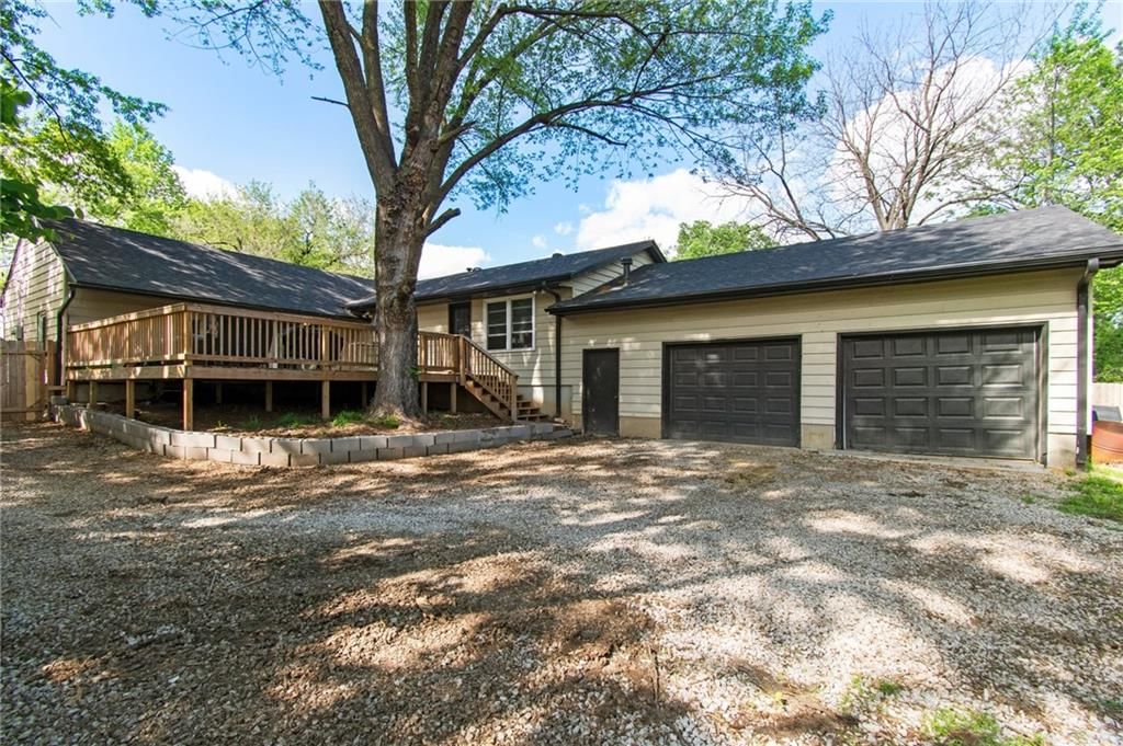 135 E Longfellow Street — photo 23