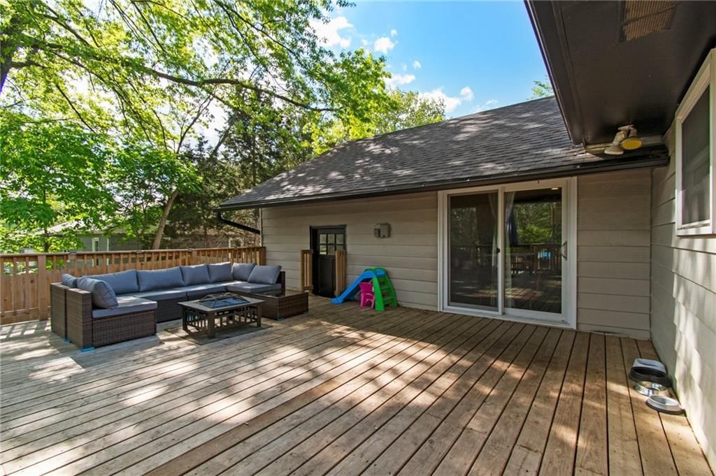 135 E Longfellow Street — photo 25
