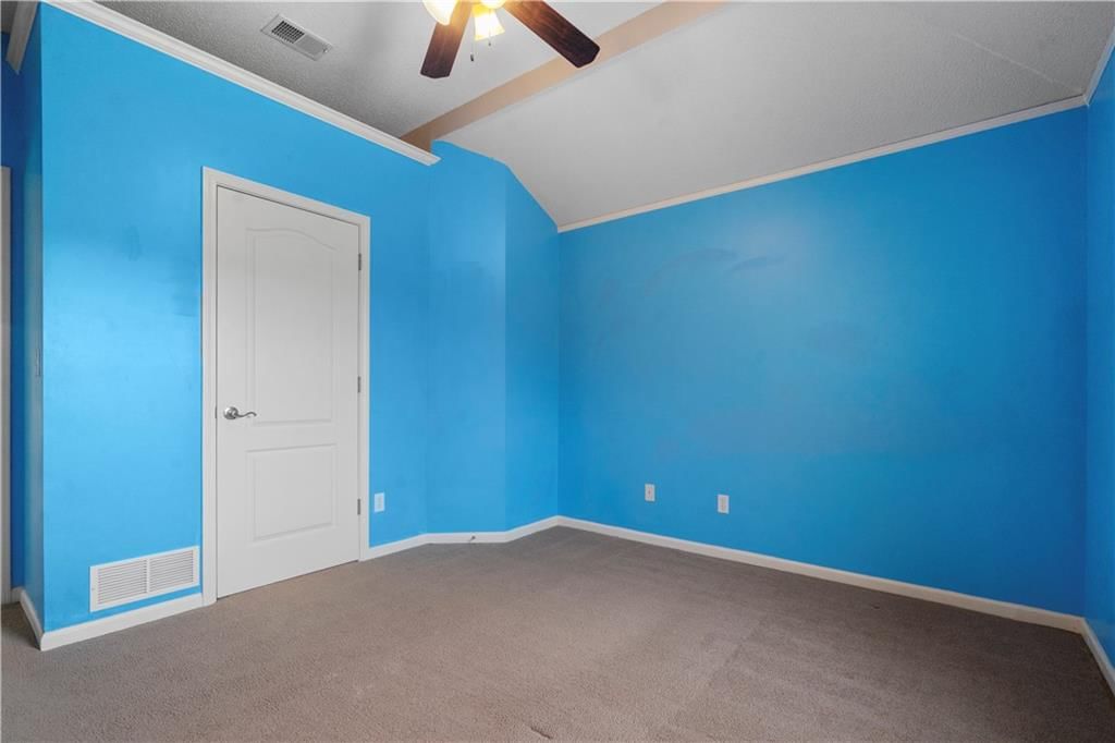 7406 W 145TH Terrace — photo 52