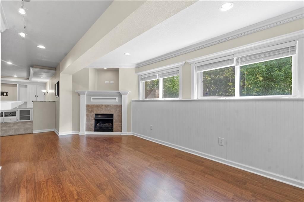 7406 W 145TH Terrace — photo 62