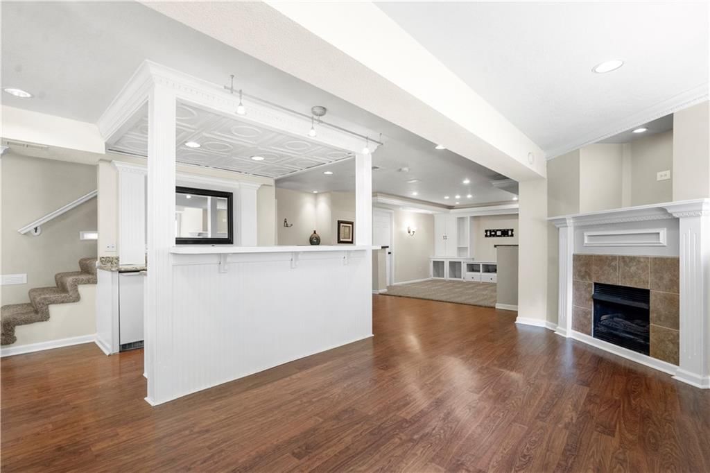 7406 W 145TH Terrace — photo 63