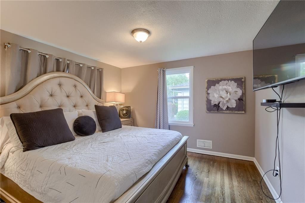 10607 W 57th Terrace — photo 19