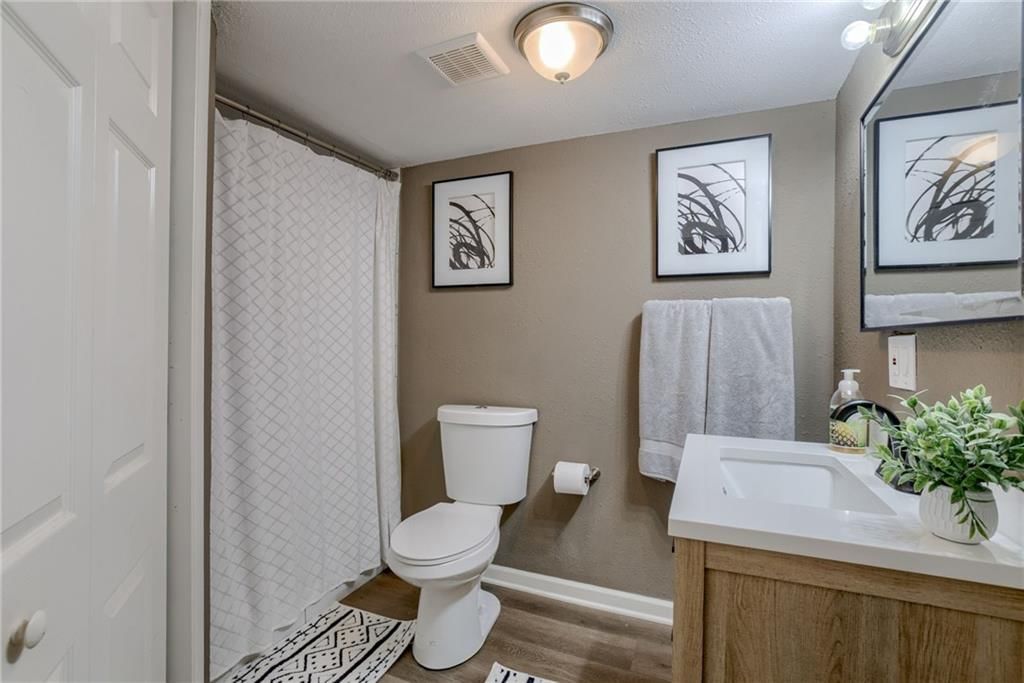 10607 W 57th Terrace — photo 27