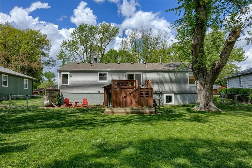 10607 W 57th Terrace — photo 31
