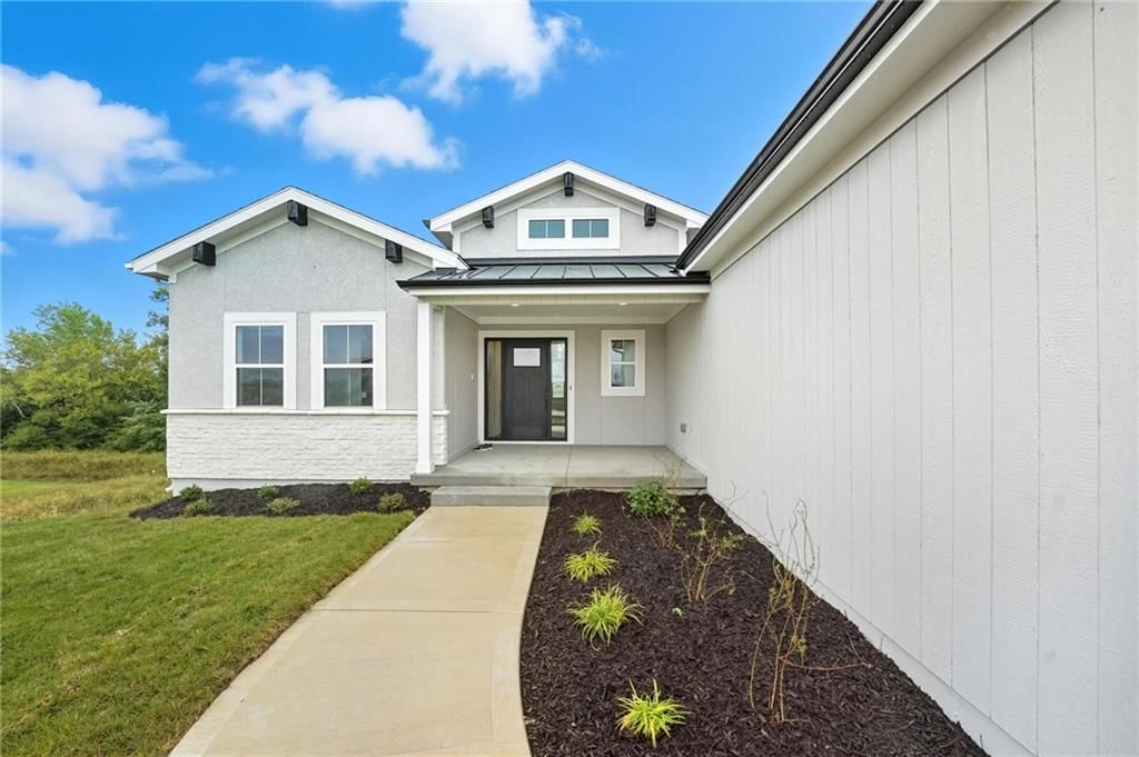 10519 N Liberty Street — photo 4