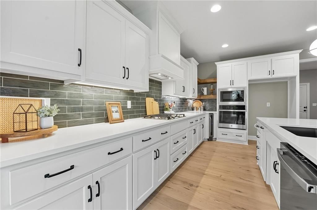 10519 N Liberty Street — photo 20