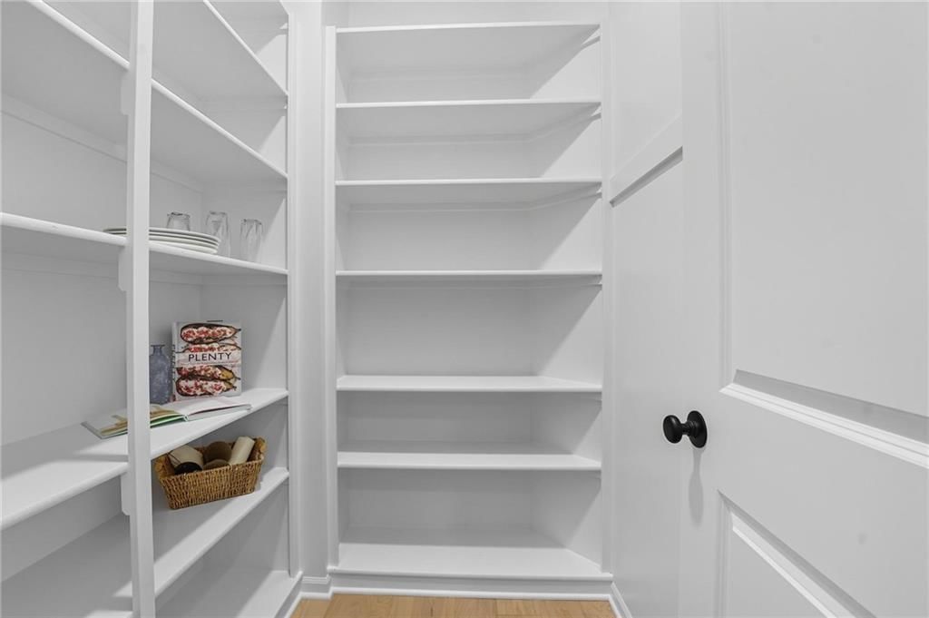 10519 N Liberty Street — photo 21