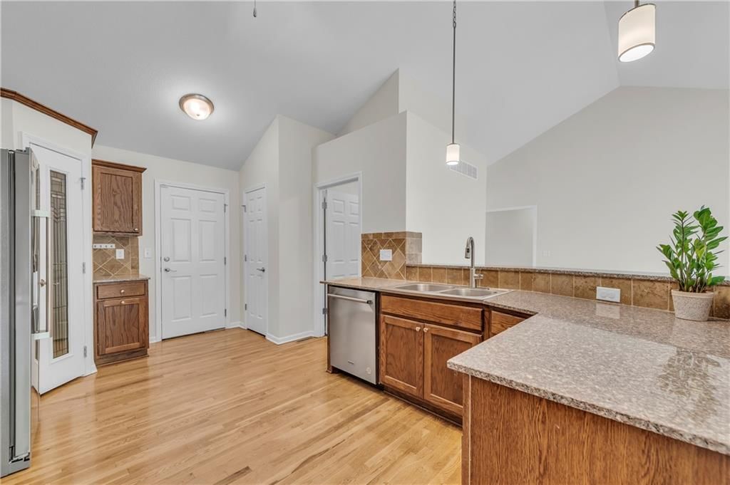 4851 NE Antioch Road — photo 13