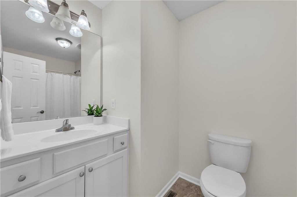 4851 NE Antioch Road — photo 26
