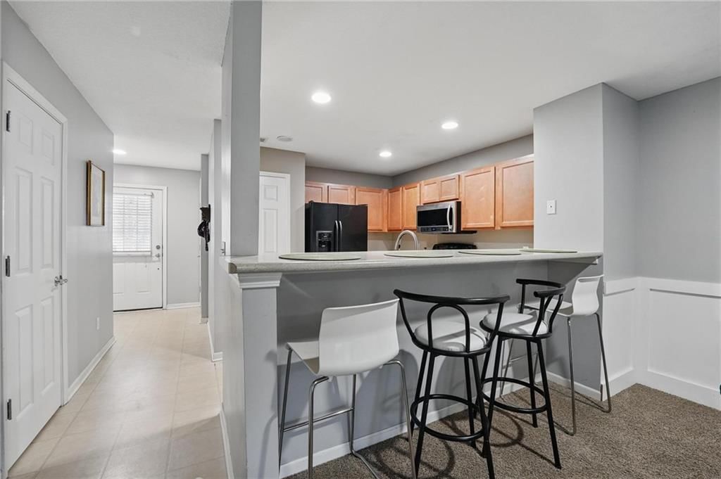 Photo 6 of 26 - 5431 Hickory Street