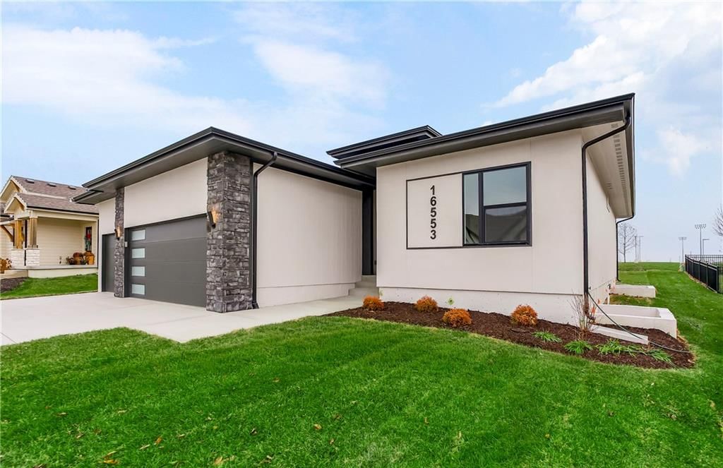 16553 S Stagecoach Street — photo 3
