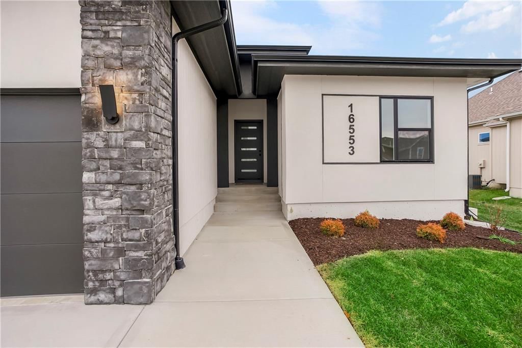 16553 S Stagecoach Street — photo 4
