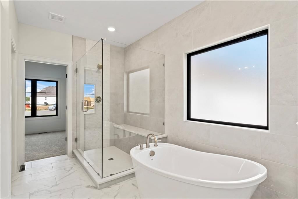 7015 NW Forest Lakes Drive — photo 20