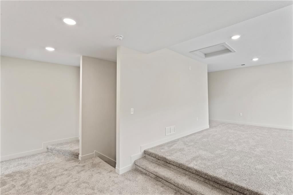 7015 NW Forest Lakes Drive — photo 30