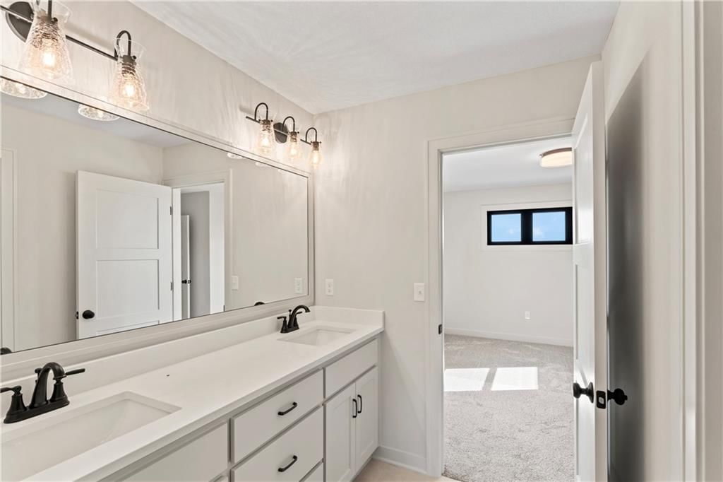 7015 NW Forest Lakes Drive — photo 33