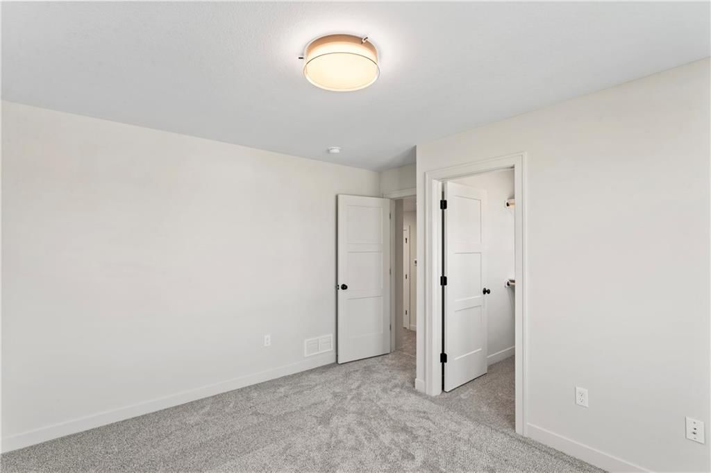 7015 NW Forest Lakes Drive — photo 40
