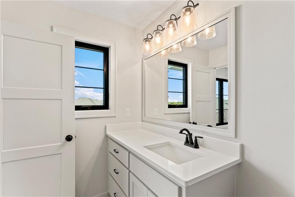 7015 NW Forest Lakes Drive — photo 43