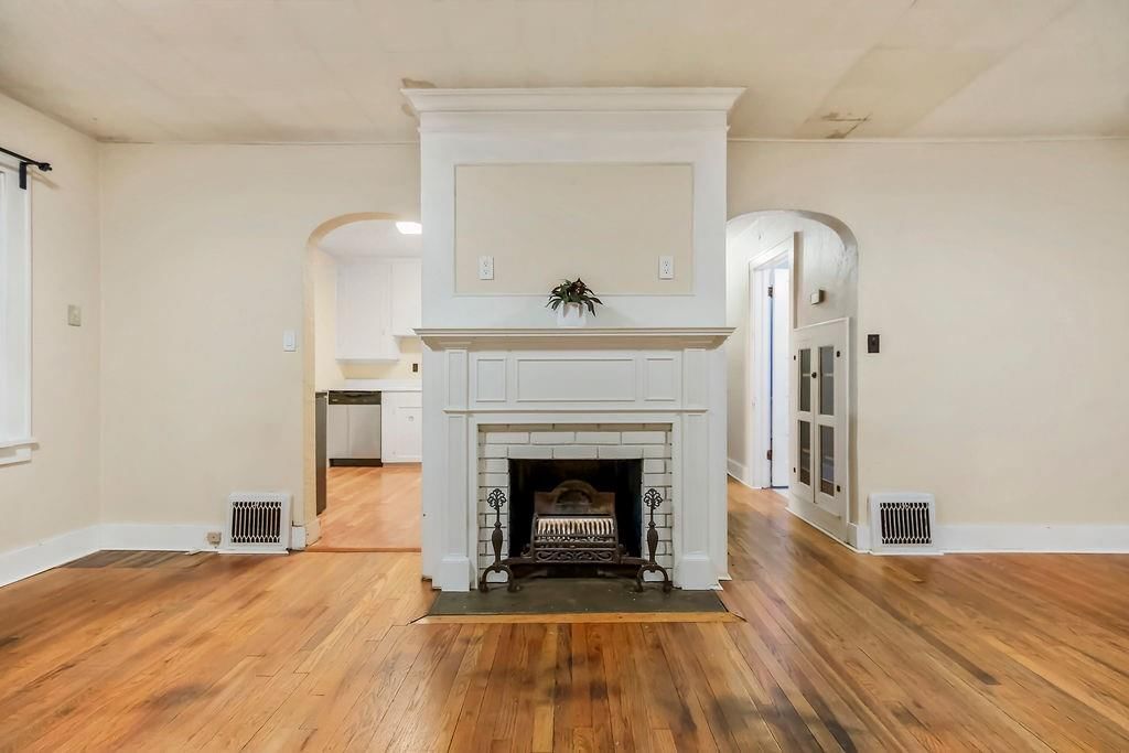 231 W Park Street — photo 6