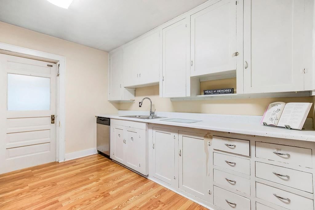 231 W Park Street — photo 7