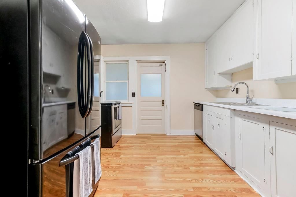 231 W Park Street — photo 9