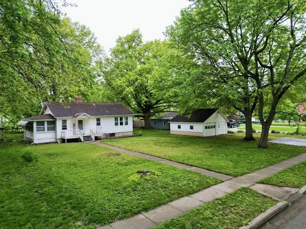 231 W Park Street — photo 28