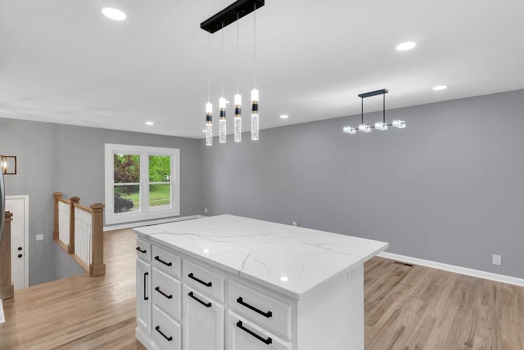 18514 E 8th Street — photo 11