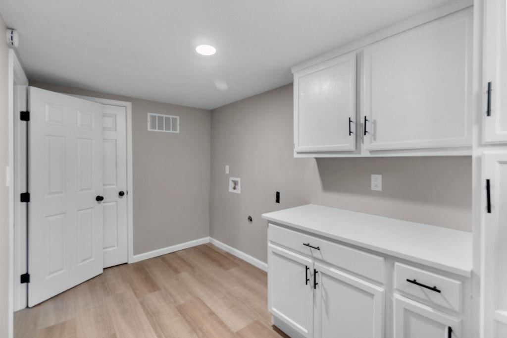 18514 E 8th Street — photo 27