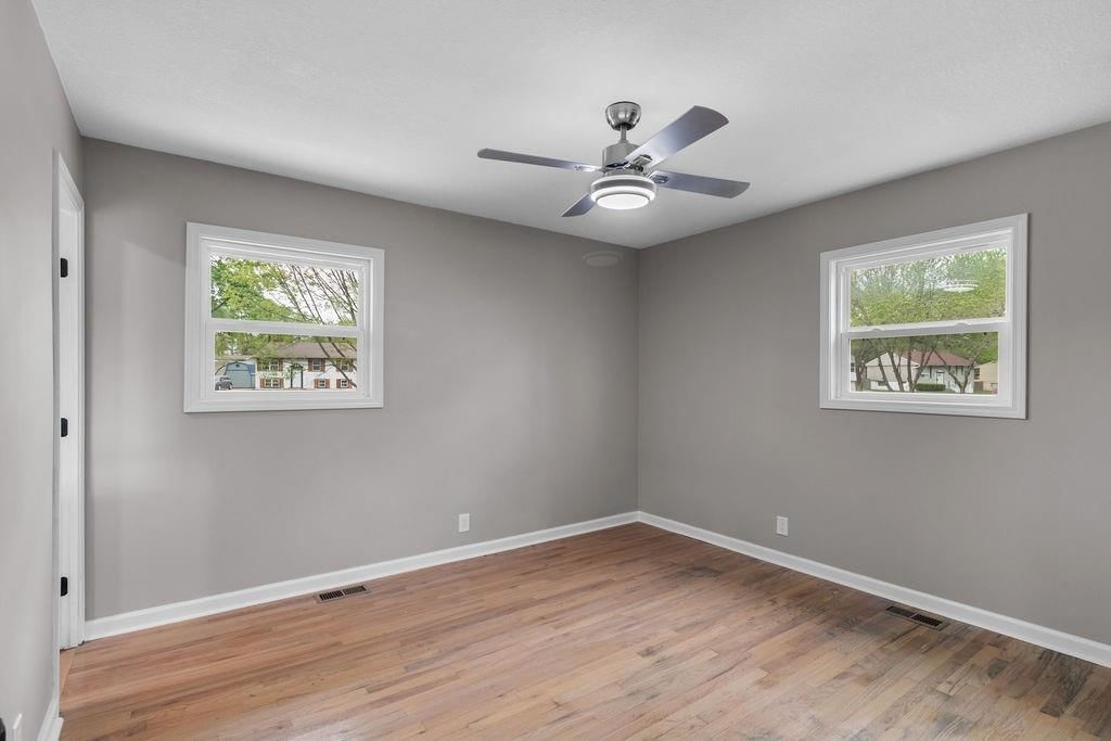 18514 E 8th Street — photo 30