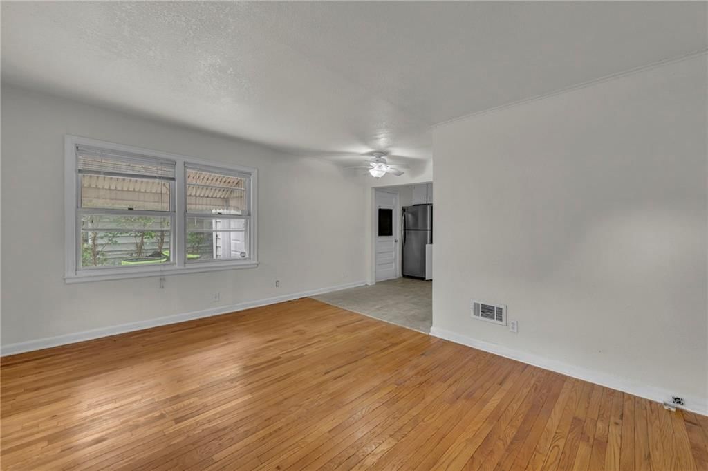 1444 E 21st Avenue — photo 7